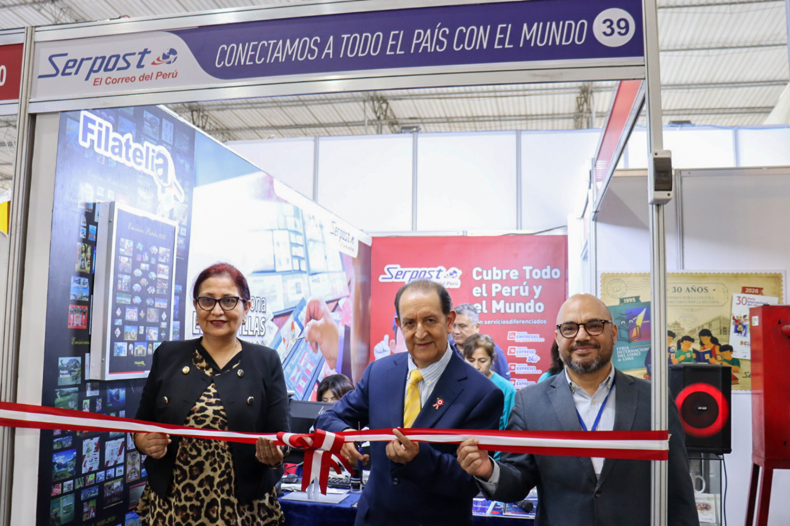 Serpost inaugura su Stand N.° 39 en la 30.ª Feria Internacional del Libro de Lima