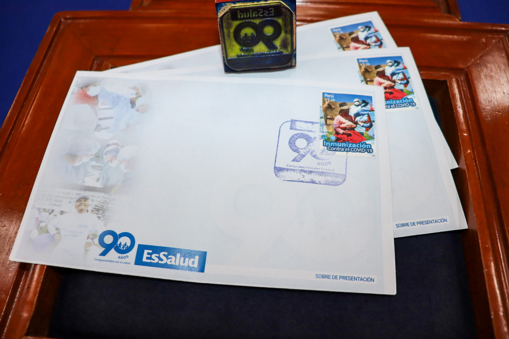 Serpost emite matasello conmemorativo por los 90 años de la Seguridad Social en el Perú